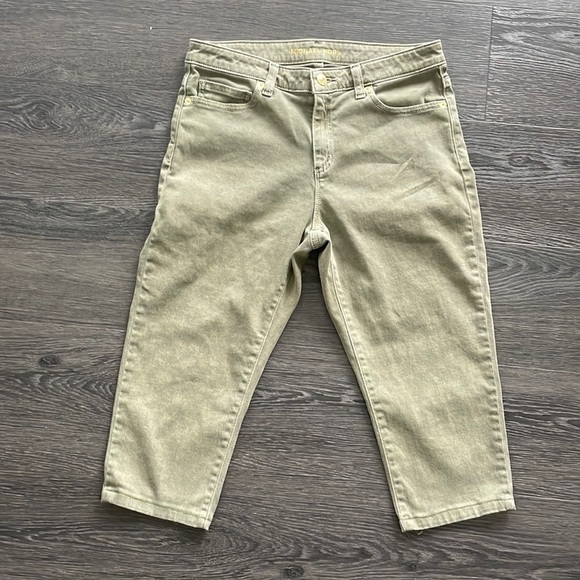 Sz8 Michael Kors Izzy Cropped Skinny Denim in a faded Olive Green. EUC - Picture 3 of 8